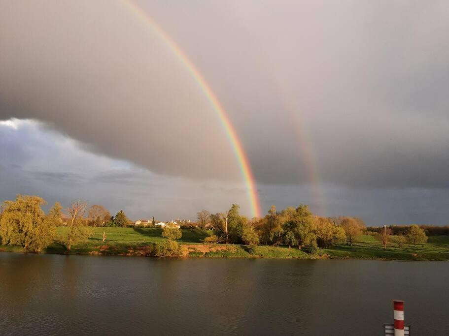 Les Annexes Villa Verdun-sur-le-Doubs Exteriör bild